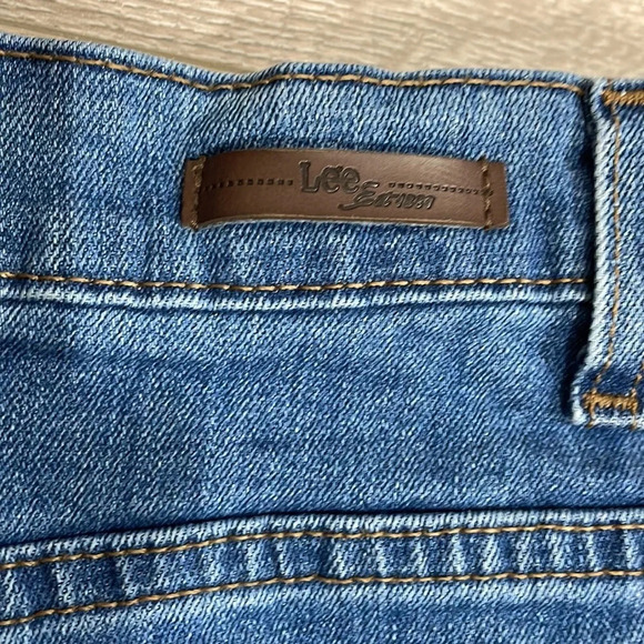 Lee Stretch Relaxed Fit Straight Leg Denim Jean 12 Long - Picture 13 of 15